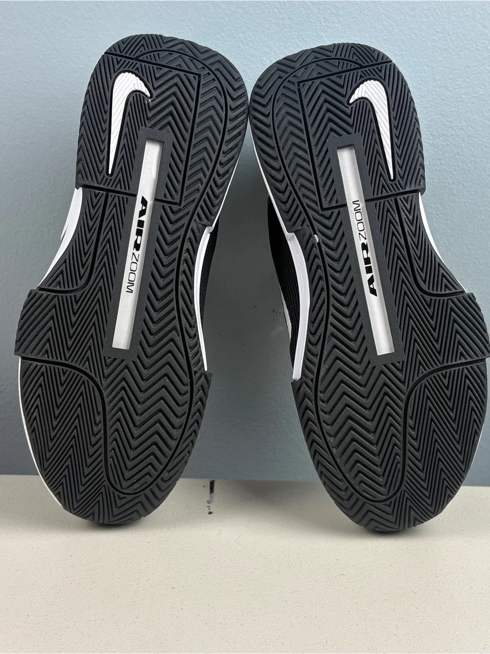 Nike Zoom GP Challenge Hard Court Tennis Sneaker Woman’s Sz 6.5